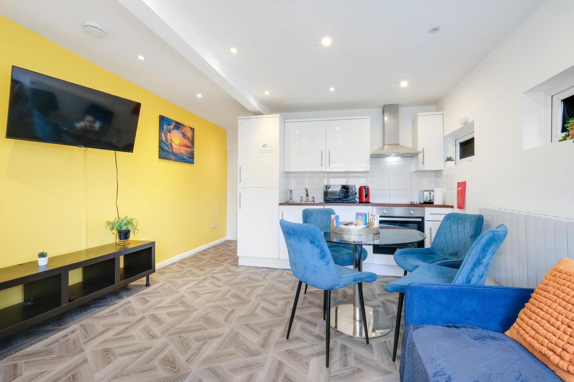 Kings House Apartment Hayes, West London Apt A Northolt  Exterior foto